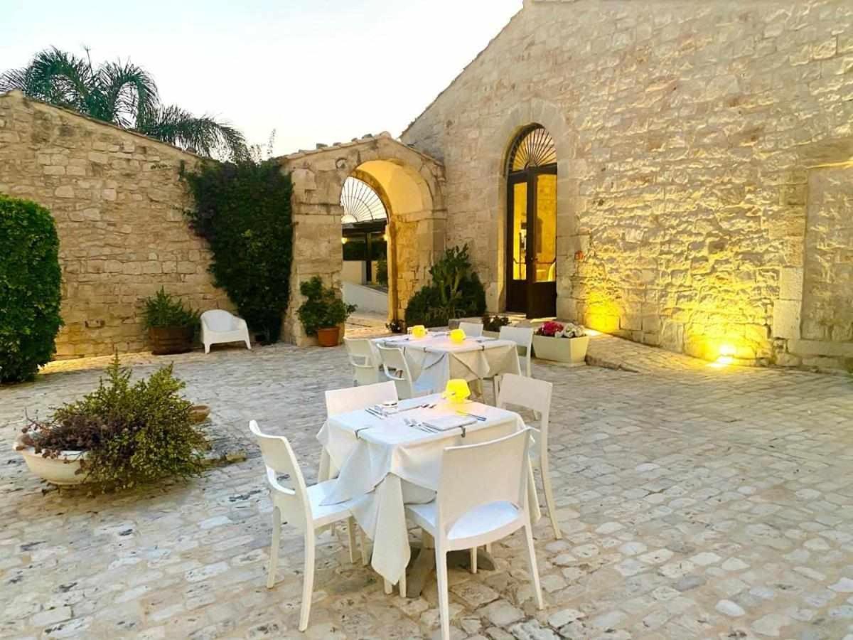 Torre Dantona Country Suites Pozzallo Eksteriør bilde