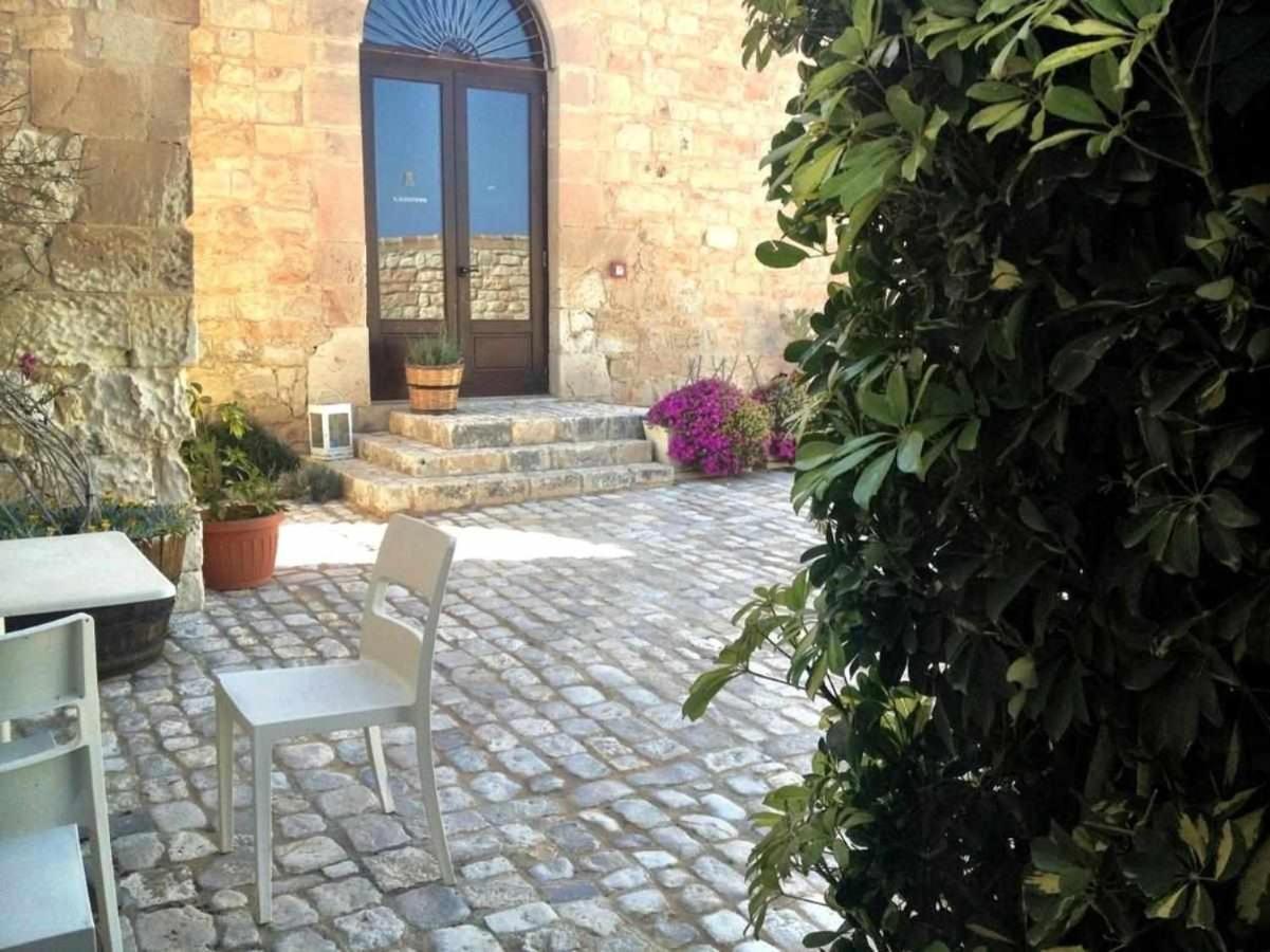 Torre Dantona Country Suites Pozzallo Eksteriør bilde