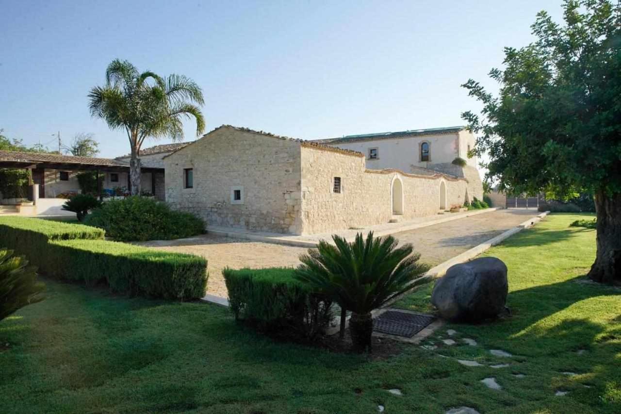 Torre Dantona Country Suites Pozzallo Eksteriør bilde
